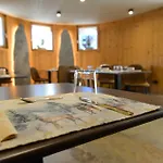 ホテル Grey Castle Garni&suite 2*