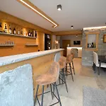 Grey Castle Garni&suite 2*