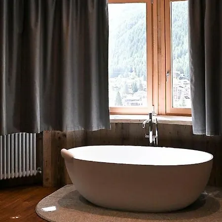 Hotel Grey Castle Garni&suite 2*