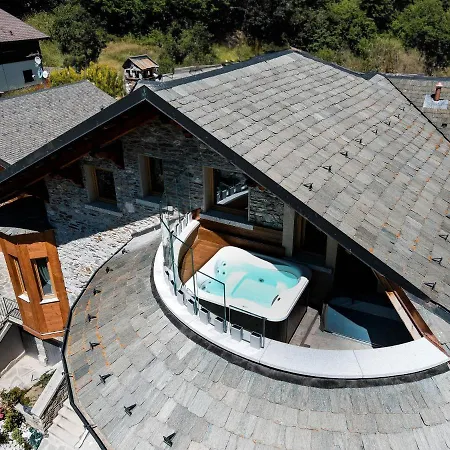 Отель Grey Castle Garni&suite