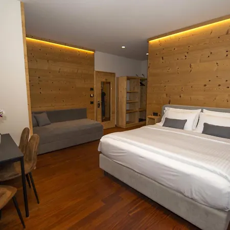 Grey Castle Garnì&suite 2*