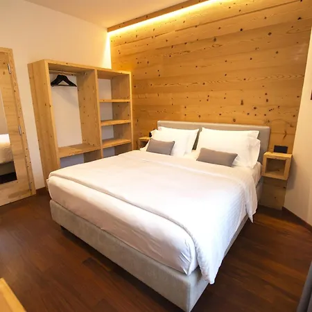 Grey Castle Garni&suite Ponte di Legno