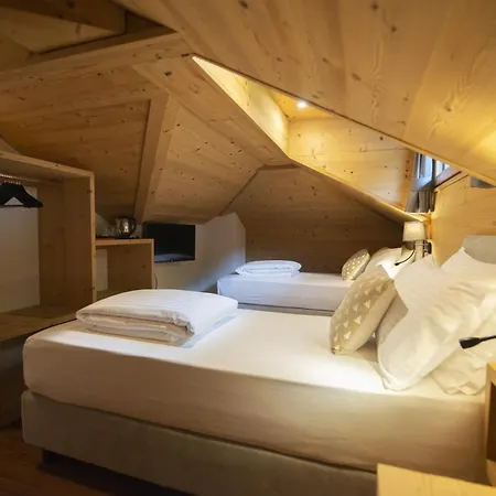 Grey Castle Garni&suite 2*